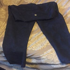 Lulu Lemon Leggings Dark Blue Print Size 8